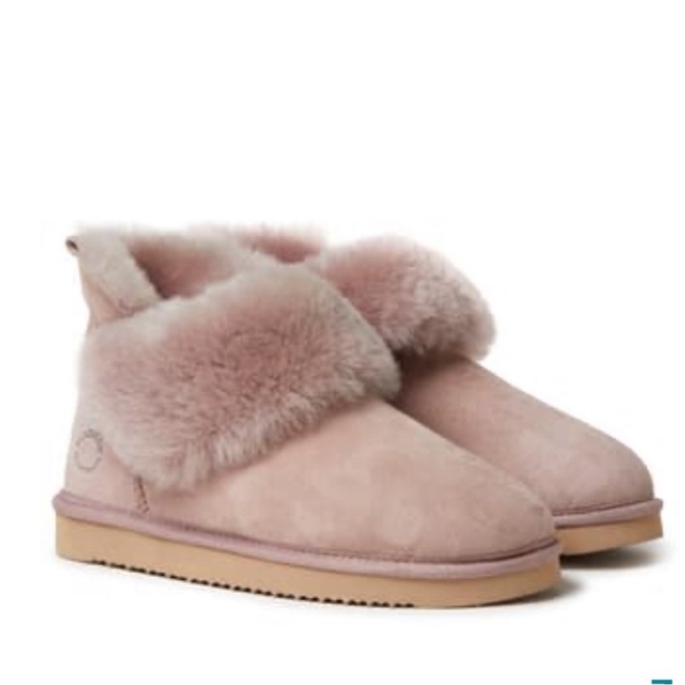 Fireside By Dearfoams Shearling Lined Boots